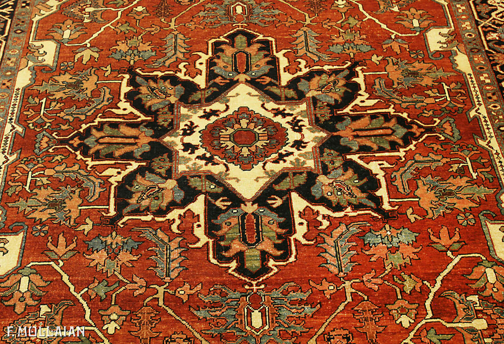 Persian Heriz Serapi Rug n°:75366742